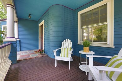 340 Lake Ave unit 1, Newton Highlands, MA 02461 - photo 2