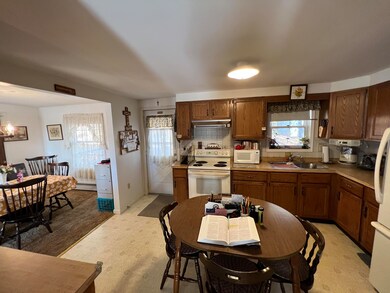 244 Montello St, Lewiston, ME 04240 - photo 4