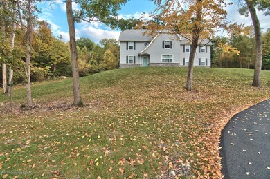 119 Godfreys Gate, Stroudsburg, PA 18360 - photo 5