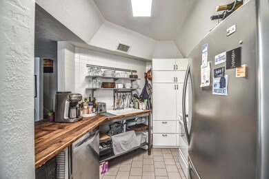 4328 N 36th St unit 10, Phoenix, AZ 85018 - photo 6