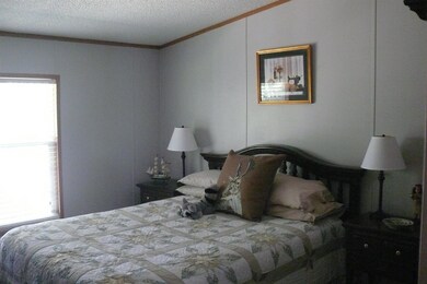 4 total bedrooms for family or guest