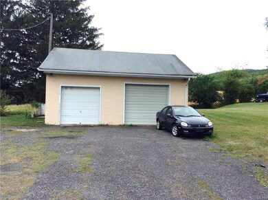 1015 Spring Rd, Andreas, PA 18211 - photo 3