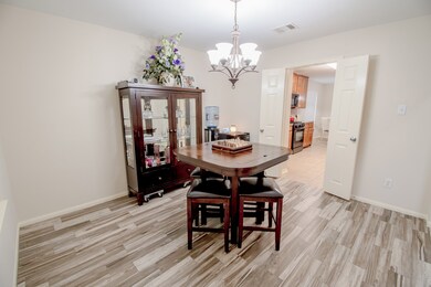 4717 Lake Rim Dr, Alvin, TX 77511 - photo 5