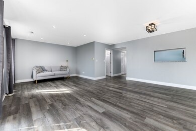 414 Clinton Place unit 502, River Forest, IL 60305 - photo 6