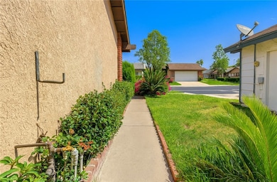 15783 Barbee St unit 10, Fontana, CA 92336 - photo 4