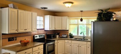 19 Graystone Cir, Worcester, MA 01606 - photo 7