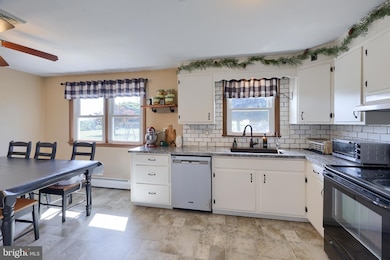 31 W Strack Dr, Myerstown, PA 17067 - photo 6