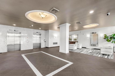 Lincoln Tower unit 9030, West Palm Beach, FL 33401 - photo 6