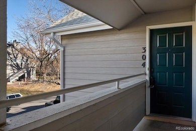 8376 S Upham Way unit A304, Littleton, CO 80128 - photo 2