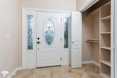 Entryway 8971-SMALL