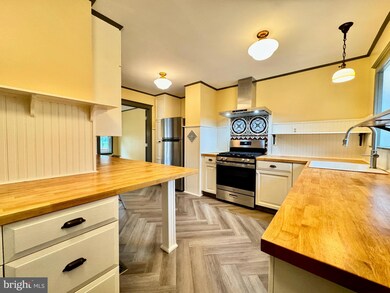 519 Waller Way, Norristown, PA 19403 - photo 3