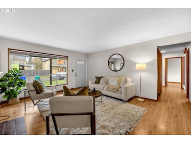 10416 NE Davis St, Portland, OR 97220 - photo 5