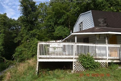 168 Harmon Rd, Charleston, WV 25314 - photo 2