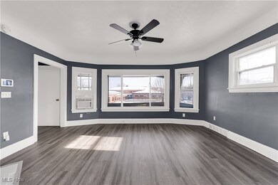 430 E 149th St unit 2/UP, Cleveland, OH 44110 - photo 7