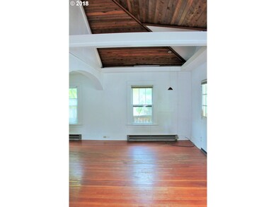 1584 Walnut St, Eugene, OR 97403 - photo 2