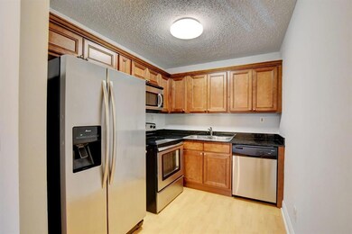 419 Meadows Cir, Boynton Beach, FL 33436 - photo 2