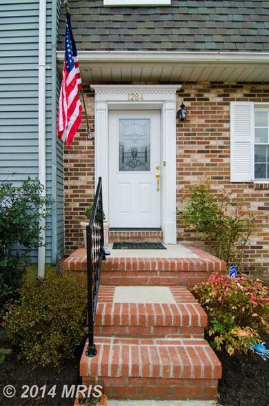 1284 Holmespun Dr, Pasadena, MD 21122 - photo 2