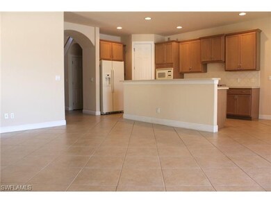 12632 Biscayne Ct, Naples, FL 34105 - photo 4