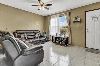 1022 Green Lilac Cir, El Paso, TX 79915 - photo 5