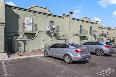 7054 Burcot Ave unit 40, Las Vegas, NV 89156 - photo 2