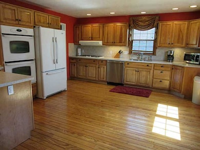 3522 Mccreary Rd, Erie, PA 16506 - photo 2