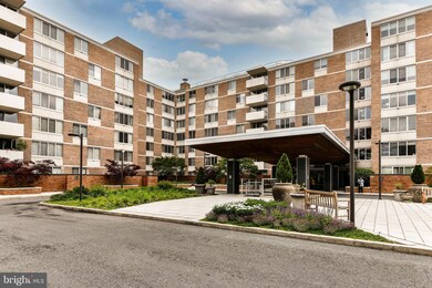 Van Ness East unit 114, Washington, DC 20008 - photo 2