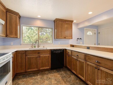 20904 Desert Woods Dr, Bend, OR 97702 - photo 5