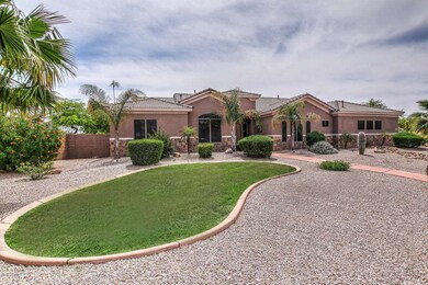 2747 E Horseshoe Pl Chandler-large-003-4
