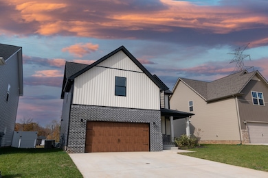 1733 Heritage Dr, Clarksville, TN 37043 - photo 3