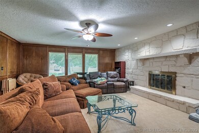 8308 S 6th St, Broken Arrow, OK 74011 - photo 7