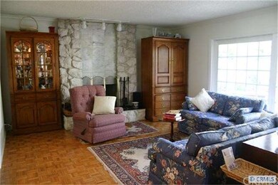 Family Room w/Fireplace & Hearth