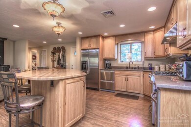 20382 Illahee Dr, Bend, OR 97702 - photo 7