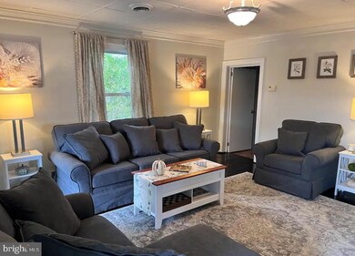 519 E Main St, Stanley, VA 22851 - photo 3