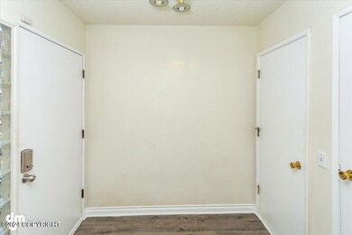 07-front entry_IMG_0887