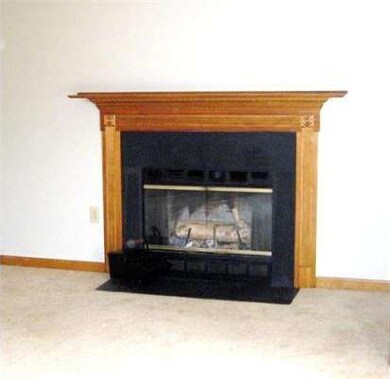 145 Pennacook Dr, Leominster, MA 01453 - photo 5