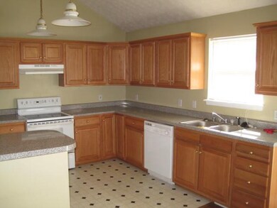 540 Sleepy Hollow Rd, Harrodsburg, KY 40330 - photo 6