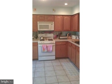 41 Bryant Dr, Perkasie, PA 18944 - photo 2