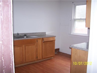 Kitchen 82 Burlington -