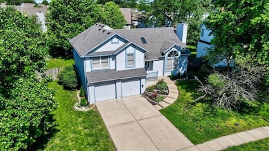 15612 Barkley St, Overland Park, KS 66223 - photo 2