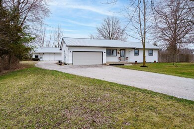 13838 Hamilton Rd, Roanoke, IN 46783 - photo 2