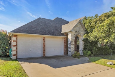 601 Elizabeth Place, Weatherford, TX 76086 - photo 2