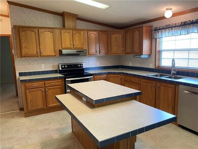 4610 Cleveland Rd E unit V-16, Huron, OH 44839 - photo 2