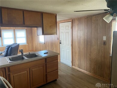 5250 Valcourt St, Miamisburg, OH 45342 - photo 4