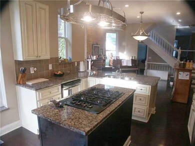 935 Dennison Ave unit 935, Columbus, OH 43201 - photo 5