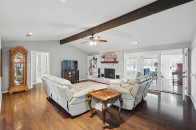 737 Highland Crest Dr, Hurst, TX 76054 - photo 6