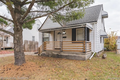 22482 Tuscany Ave, Eastpointe, MI 48021 - photo 4