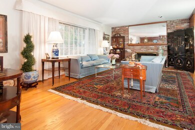 3429 Farm Hill Dr, Falls Church, VA 22044 - photo 3