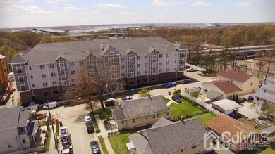 175 Quincy Ct unit 217, Perth Amboy, NJ 08861 - photo 7