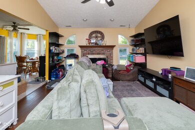 87 Beech Ct, Whiteland, IN 46184 - photo 5