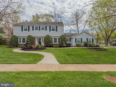 13011 Maple View Ln, Fairfax, VA 22033 - photo 2